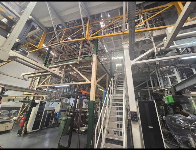 1,200M² WAREHOUSE FOR SALE IN SPRINGFIELD